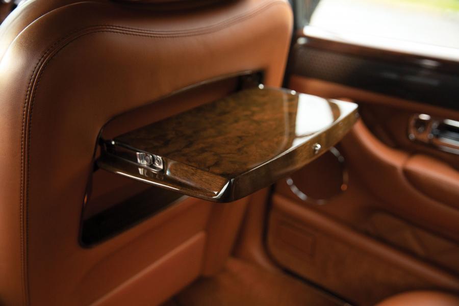 Детали интерьера Bentley Arnage T 2007 года  (фото 17 из 33)